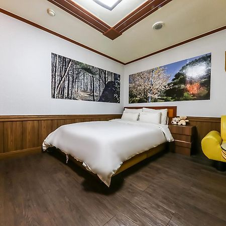 Pine Motel Порён Экстерьер фото