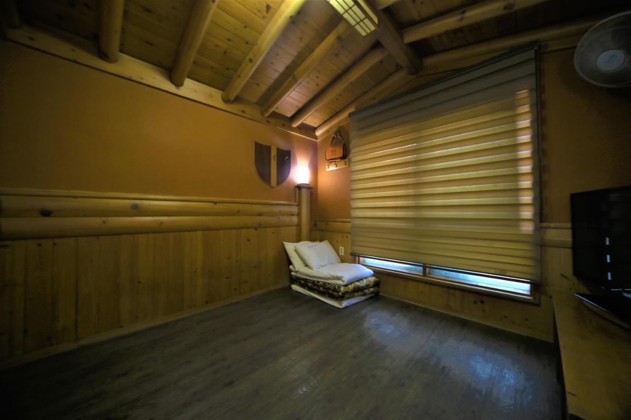 Pine Motel Порён Экстерьер фото