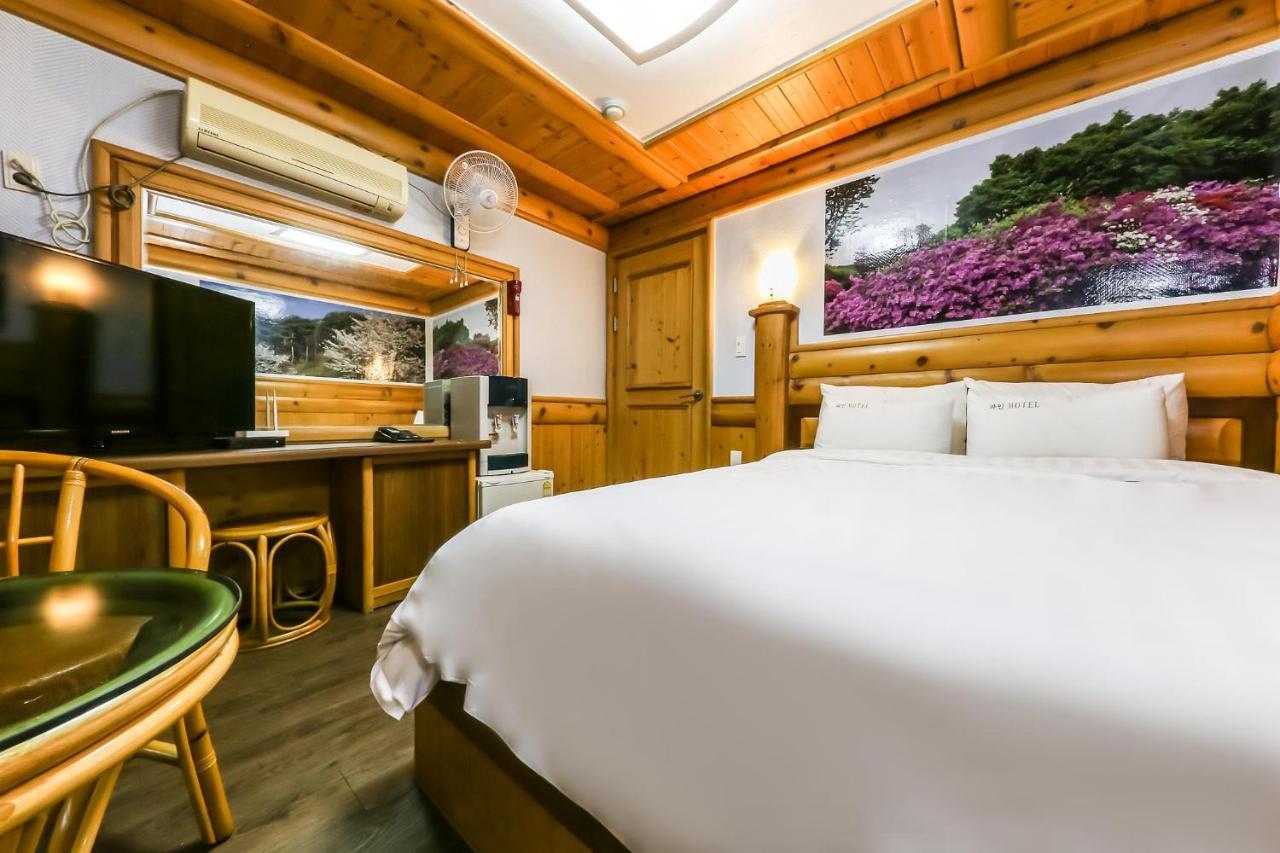 Pine Motel Порён Экстерьер фото